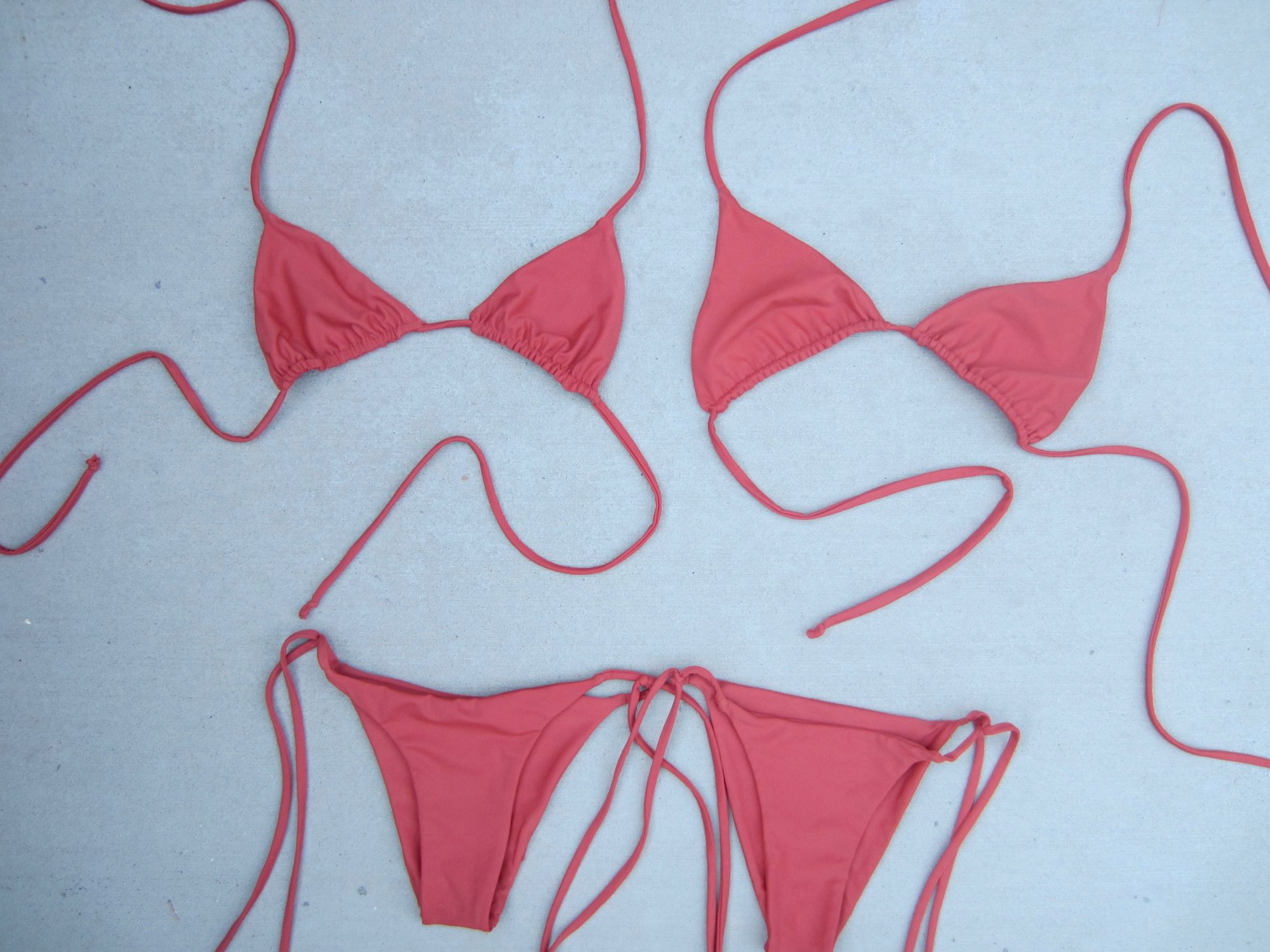 triangle top & tie bottoms - Image 4