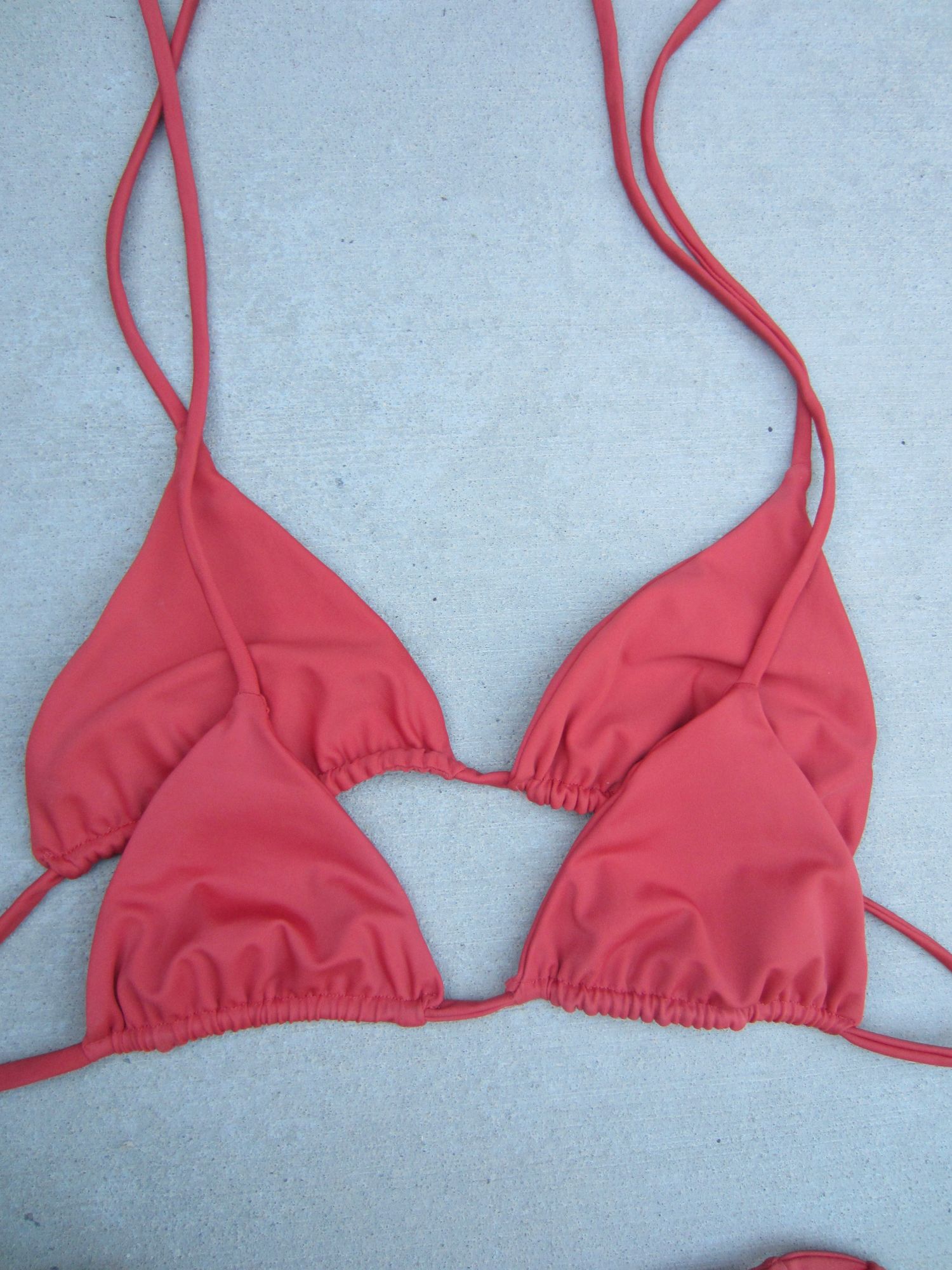 triangle top & tie bottoms - Image 2